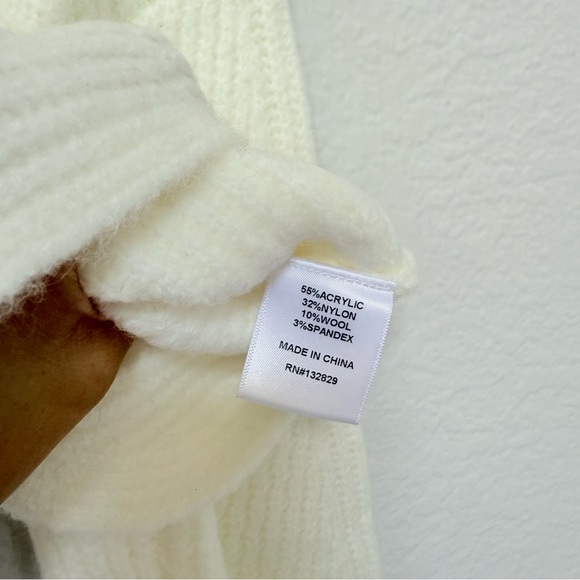 Michael Costello x REVOLVE Safia Peek A Boo Crop Sweater Ivory Ribbed Size Small - Picture 5 of 6